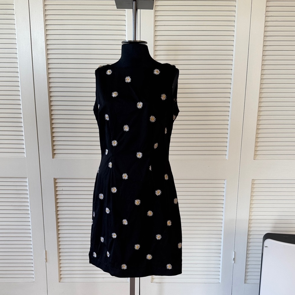 Chic Black Dress with White Floral Accents by Amanda Smith